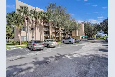9470 Tangerine Pl #207, Davie, FL 33324 - Photo 1