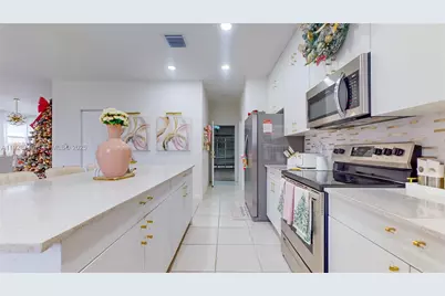 16317 SW 290th St, Homestead, FL 33033 - Photo 10