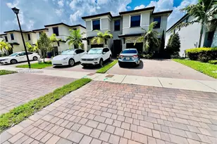 25532 SW 108th Ave, Homestead, FL 33032 - Photo 2