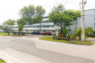 3600 NE 170th St, North Miami Beach, FL 33160 - Photo 28