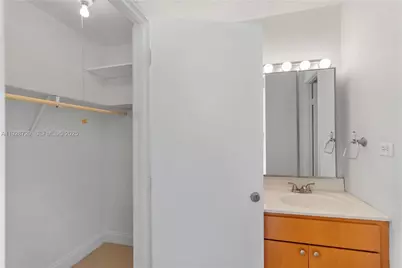7135 Collins Ave #613, Miami Beach, FL 33141 - Photo 12