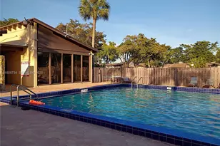 151 Berkley Rd, Hollywood, FL 33024 - Photo 12