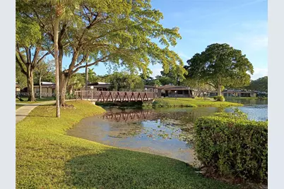 151 Berkley Rd #308, Hollywood, FL 33024 - Photo 6