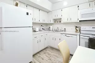 5701 Collins Ave, Miami Beach, FL 33140 - Photo 14