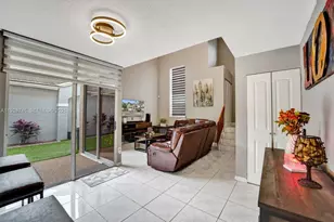 805 NW 98th Ave, Plantation, FL 33324 - Photo 10