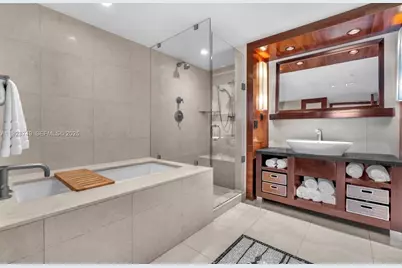 6801 Collins Ave #718, Miami Beach, FL 33141 - Photo 16