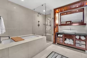 6801 Collins Ave, Miami Beach, FL 33141 - Photo 16