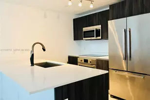 488 NE 18th St, Miami, FL 33132 - Photo 4