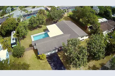 8265 SW 149th Dr, Palmetto Bay, FL 33158 - Photo 2