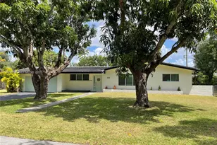 8265 SW 149th Dr, Palmetto Bay, FL 33158 - Photo 1