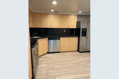 2750 NE 183rd St #2504, Aventura, FL 33160 - Photo 2
