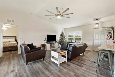 3019 Honeywood Rd, Labelle, FL 33935 - Photo 6