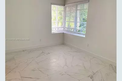 1000 Meridian Ave #23, Miami Beach, FL 33139 - Photo 8