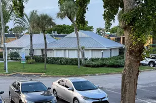 4431 Treehouse Ln, Tamarac, FL 33319 - Photo 2