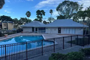 4431 Treehouse Ln, Tamarac, FL 33319 - Photo 6