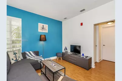 1000 Meridian Ave #15, Miami Beach, FL 33139 - Photo 6