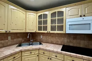 7825 NE Bayshore Ct, Miami, FL 33138 - Photo 14