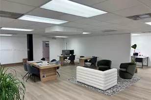 901 NE 79th St, Miami, FL 33138 - Photo 1