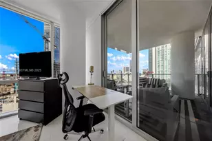 851 NE 1st Ave, Miami, FL 33132 - Photo 22