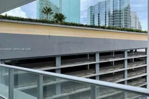 1300 Brickell Bay Dr, Miami, FL 33131 - Photo 16