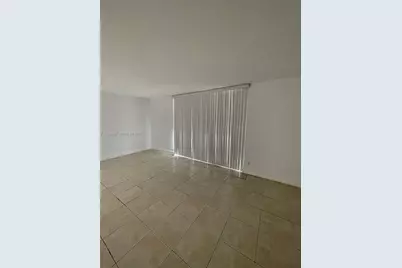 1800 Collins Ave #7C, Miami Beach, FL 33139 - Photo 26