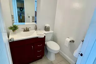 1800 Collins Ave, Miami Beach, FL 33139 - Photo 20