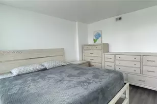 800 Parkview Dr, Hallandale Beach, FL 33009 - Photo 12