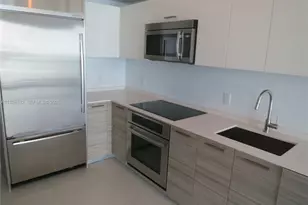 1300 Brickell Bay Dr, Miami, FL 33131 - Photo 4