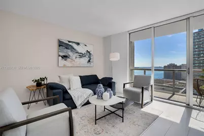 485 Brickell Ave #1709, Miami, FL 33131 - Photo 2