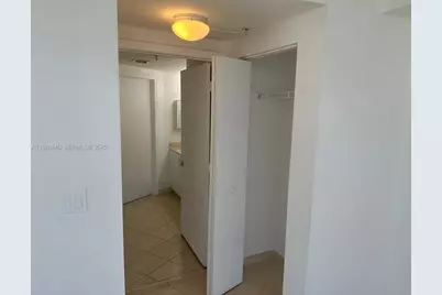 1750 N Bayshore Dr #1615, Miami, FL 33132 - Photo 12