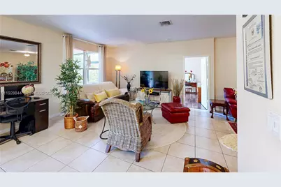 3090 SE 7th Ct, Homestead, FL 33033 - Photo 12