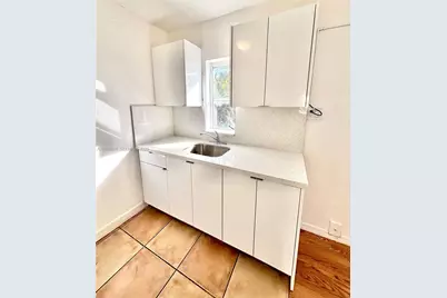 28 Majorca Ave #3, Coral Gables, FL 33134 - Photo 2