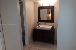 250 180th Dr, Sunny Isles Beach, FL 33160 - Photo 12