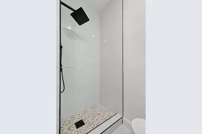 245 NE 175th St, North Miami Beach, FL 33162 - Photo 20