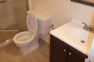 800 Parkview Dr, Hallandale Beach, FL 33009 - Photo 12