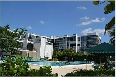 800 Parkview Dr #1018, Hallandale Beach, FL 33009 - Photo 24