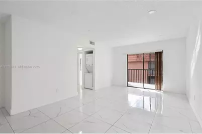 6580 W 27th Ct #58-21, Hialeah, FL 33016 - Photo 8