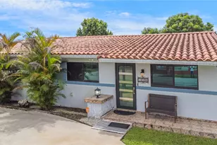 10350 SW 4th St, Sweetwater, FL 33174 - Photo 2