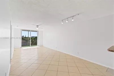 1830 Dixieanna St #503, Hollywood, FL 33020 - Photo 4