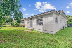1408 N 23rd St, Fort Pierce, FL 34950 - Photo 6