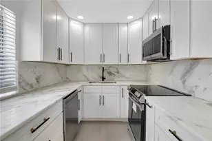 708 Normandy O, Delray Beach, FL 33484 - Photo 6