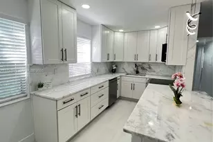 708 Normandy O, Delray Beach, FL 33484 - Photo 2