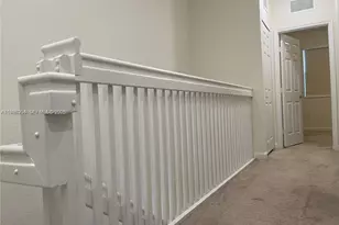 10491 W 34th Ct, Hialeah, FL 33018 - Photo 12