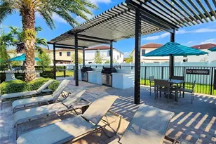 10491 W 34th Ct, Hialeah, FL 33018 - Photo 28