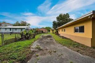 1910 NW 72nd St, Miami, FL 33147 - Photo 30