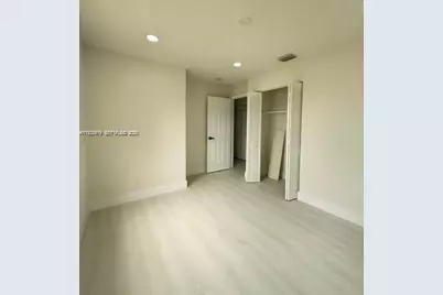 4529 SW 24th St, Fort Lauderdale, FL 33317 - Photo 12