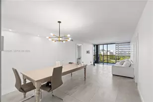 20301 W Country Club Dr, Aventura, FL 33180 - Photo 6