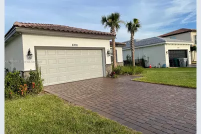 8376 NW Greenbank Cir, Port Saint Lucie, FL 34987 - Photo 2