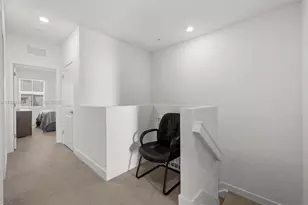 17042 SW 1st St, Pembroke Pines, FL 33027 - Photo 20