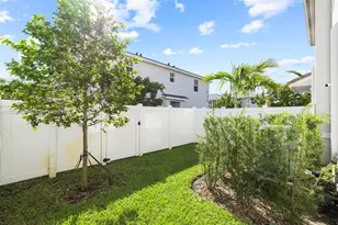 17042 SW 1st St, Pembroke Pines, FL 33027 - Photo 36